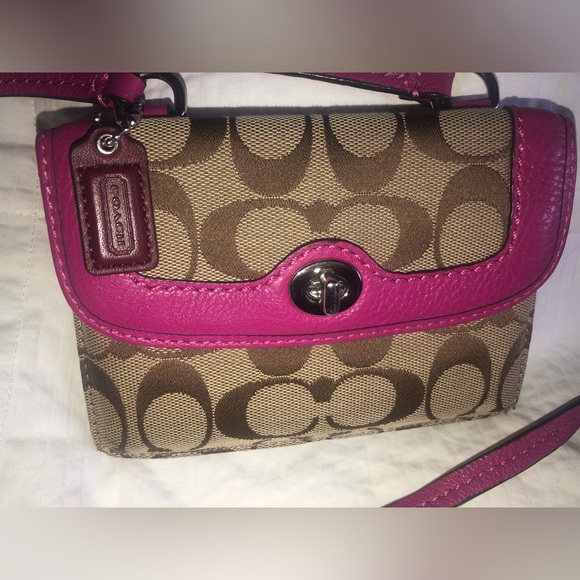 Coach Bags Coach Bags Mint Coach Dylan Mini Wallet Crossbody Poshmark